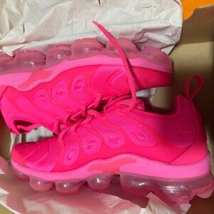 Nike Hyper Pink and White Air Vapormax Plus